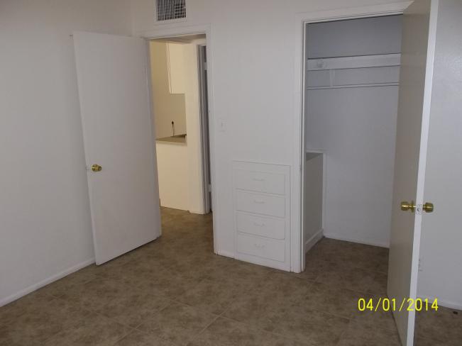 906 S Mariana St 015_10012014