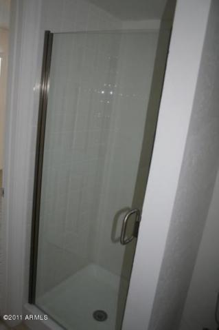 1819 N 40th ST Shower