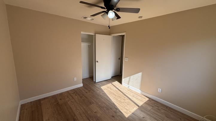 4737 N 83rd Dr IMG_2153_12182025