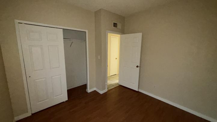 1301 W 3rd ST IMG_2219_01082026