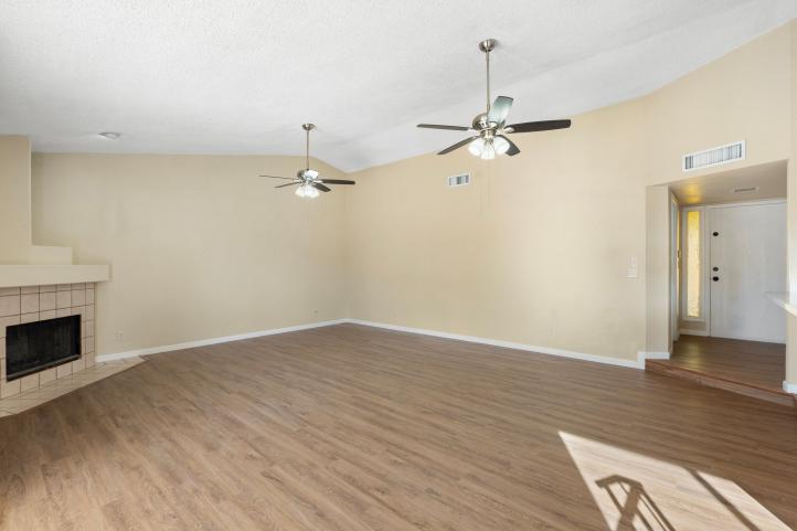 4043 W Sweetwater AVE 3-web-or-mls-DSC02253_02192025