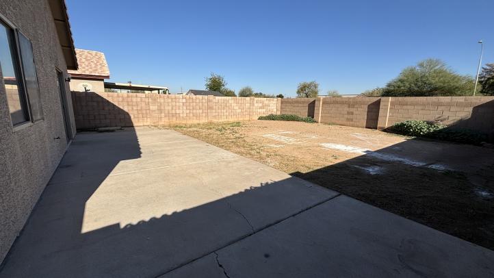 4737 N 83rd Dr IMG_2159_12182025