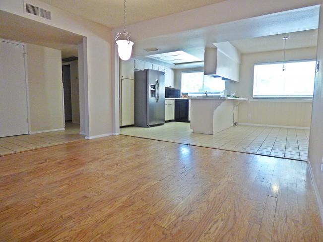 2423 E Beryl AVE P1000968_06222015