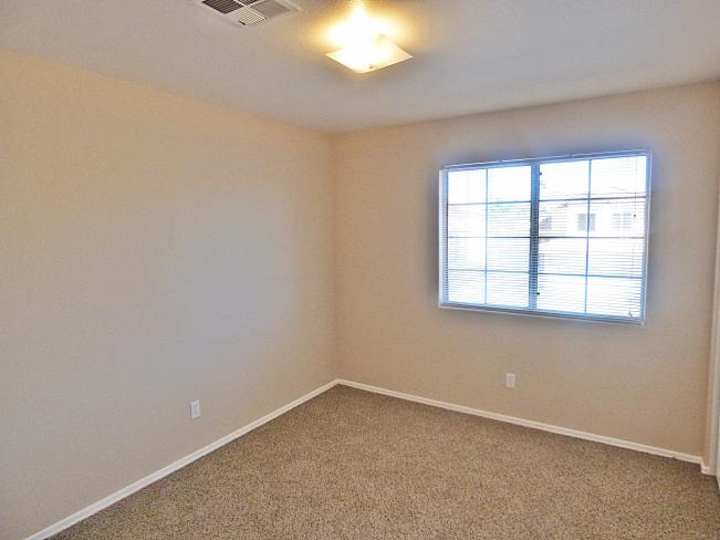 3110 E Cottonwood LN P1010602_08312015