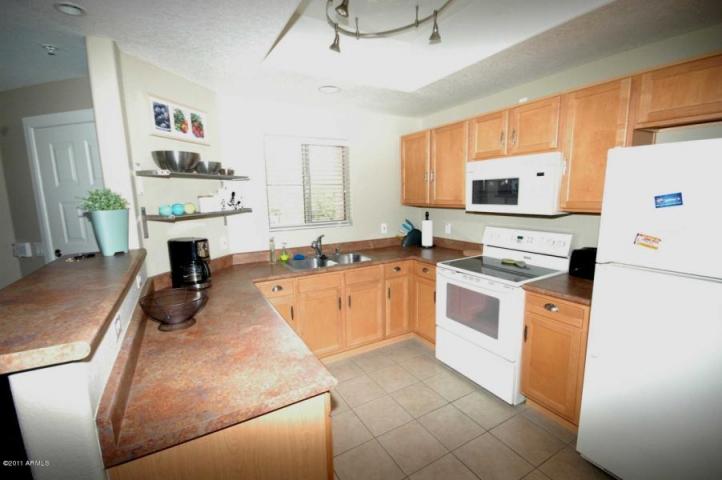 11680 E Sahuaro Dr Unit 2051 Kitchen 11680 E Sahuaro Dr Unit 2051 Kitchen