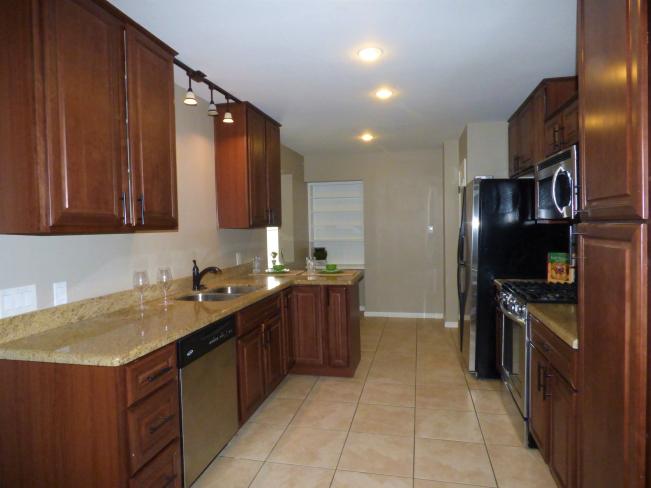 1749 E Medlock DR b_09212020