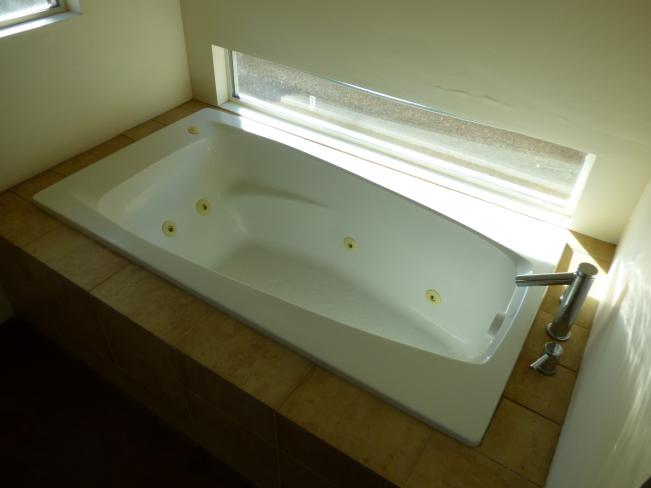 307 E Verde Ln P1180146_11102023