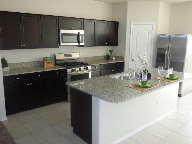 30915 W Amelia AVE Pic (13)_11202019