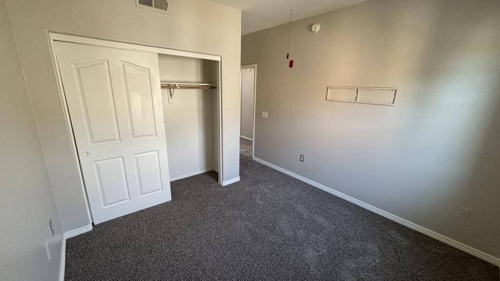 3250 W Greenway RD IMG_2704_02242026