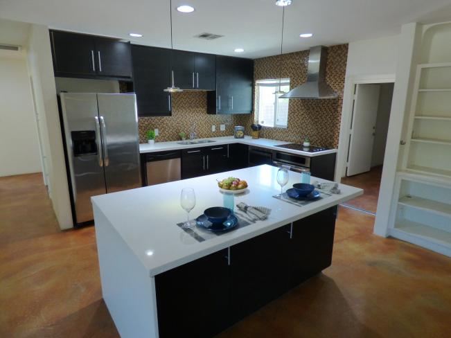 5548 N 12th AVE P1180033_10252023