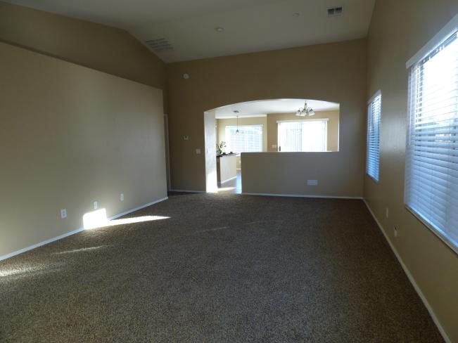 9739 W Riverside AVE 2015-12-29 15_12302015
