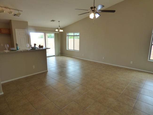 4916 W Lynne Ln P1180942_06272024