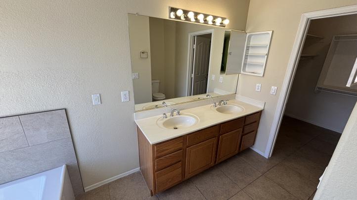12721 W Palm Ln IMG_3563_07022026