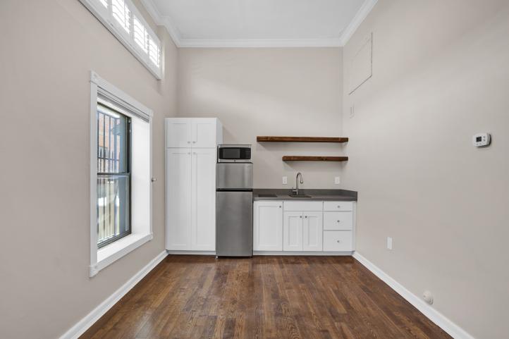 5753 W Glendale AVE P1153543_10272023