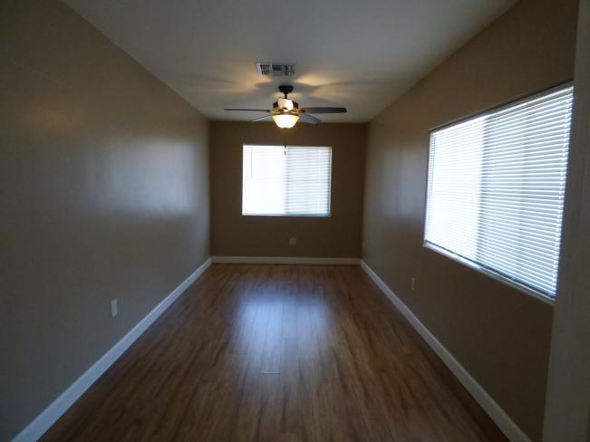 10808 N 37th Ave P1040091_04132017