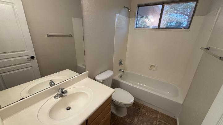 16718 N 50th WAY IMG_2183_01022026 16718 N 50th WAY IMG_2183_01022026