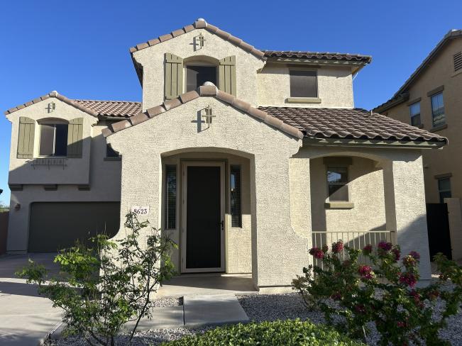 8623 S 40th DR IMG_5387_10162025 8623 S 40th DR IMG_5387_10162025