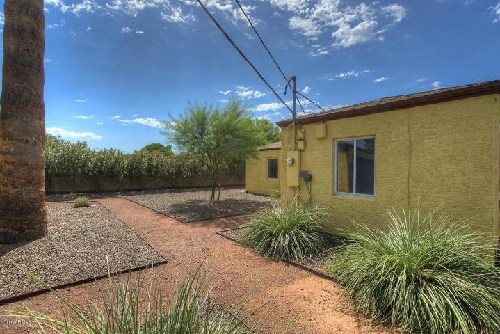 502 E Osborn Rd Pic (14)_12202018