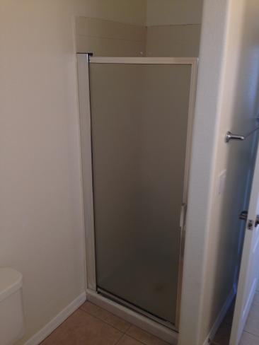 4533 N 22nd ST Master Bathroom