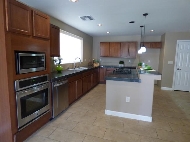 10808 N 37th Ave P1040107_04132017