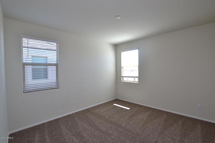 30915 W Amelia AVE Pic (28)_11202019