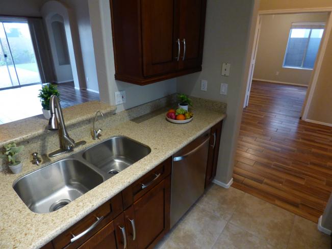 2912 E Nisbet CT P1180438_02102024