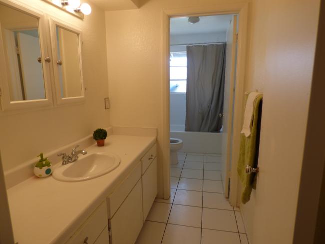 6828 E Vernon AVE P1040312_06222017