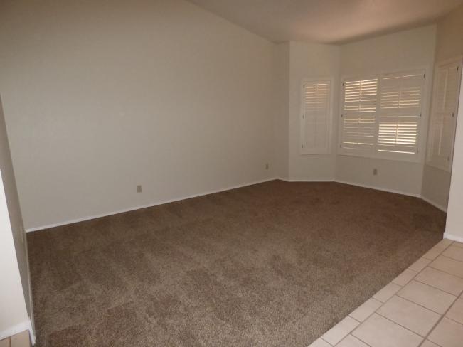 5526 W Onyx AVE P1040181_04212017