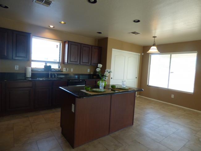 4005 S 55th DR P1060839_11212018