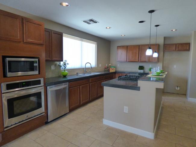10808 N 37th Ave P1040111_04132017