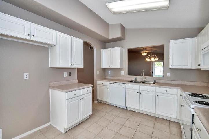 1454 S Oak St 1454 S Oak St Gilbert AZ 85233-large-011-006-DLB 7429-1500x1000-72dpi_09212020