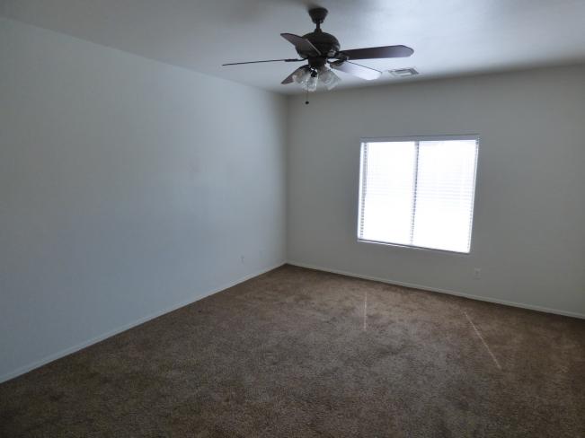 173 E Cheyenne RD P1170970_10202023