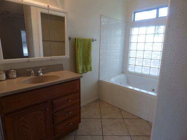 7840 W Montebello AVE 2015-10-12 16_10142015