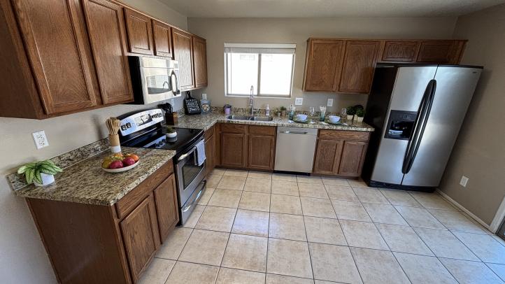 4737 N 83rd Dr IMG_2143_12182025
