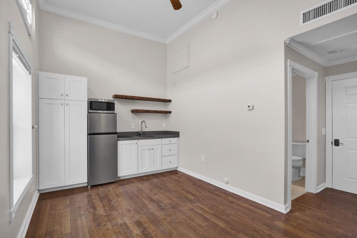 5753 W Glendale AVE P1153553_10272023