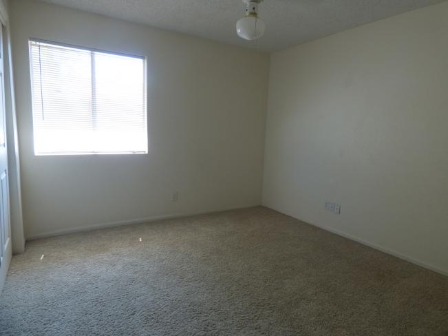2060 E Marilyn Ave P1040364_07272017
