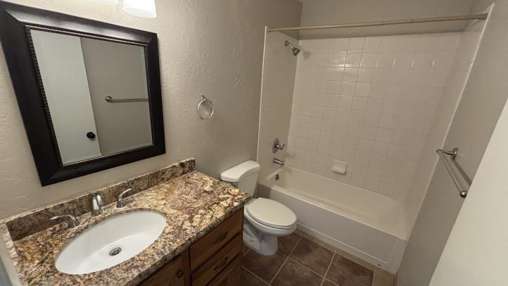 1726 E Baker Dr IMG_3008_04162026