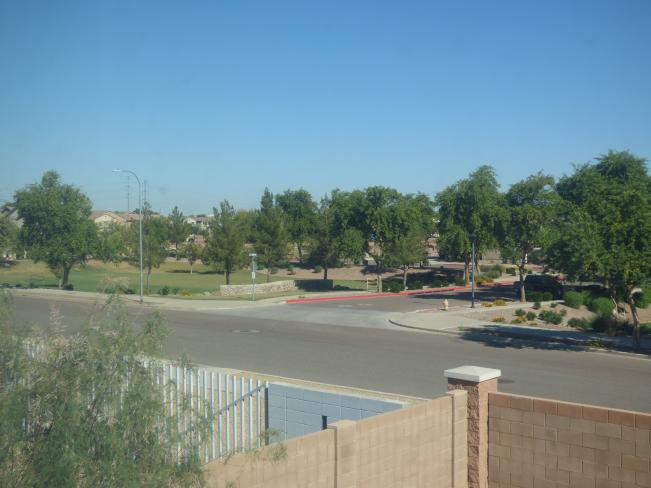 4005 S 55th DR P1060849_11212018