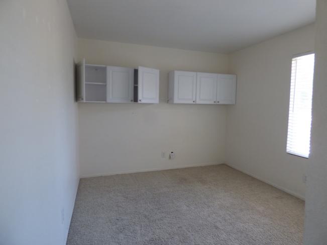 2060 E Marilyn Ave P1040359_07272017