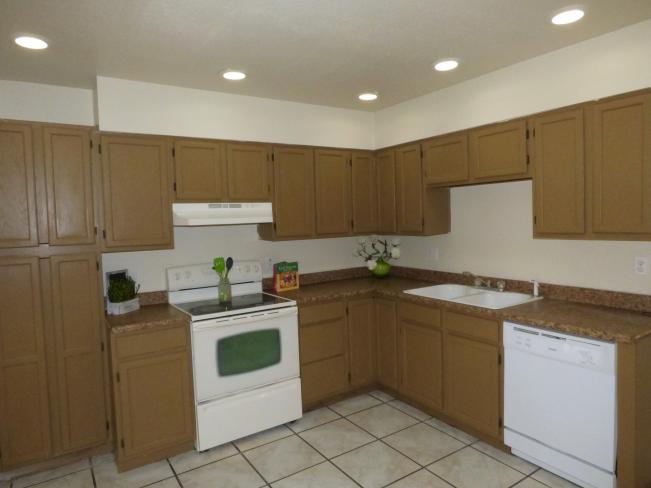 902 E 8th Ave b_01272020