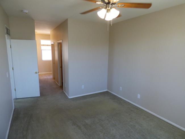 5154 W Odeum LN P1180805_05022024