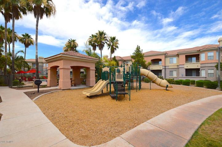 1941 S Pierpont DR Play_08072026