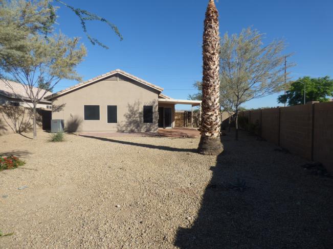 503 W Grovers Ave P1060789_11092018