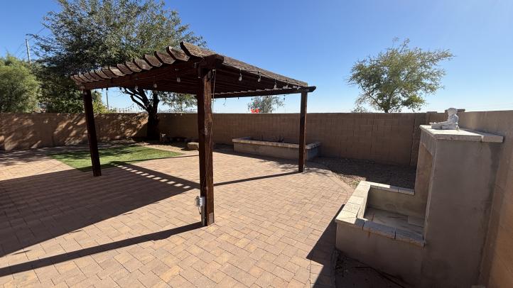 24185 W Desert Bloom St IMG_2614_02112026