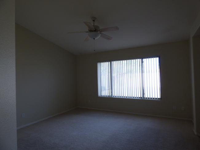 1212 W Oriole WAY P1030744_11252016