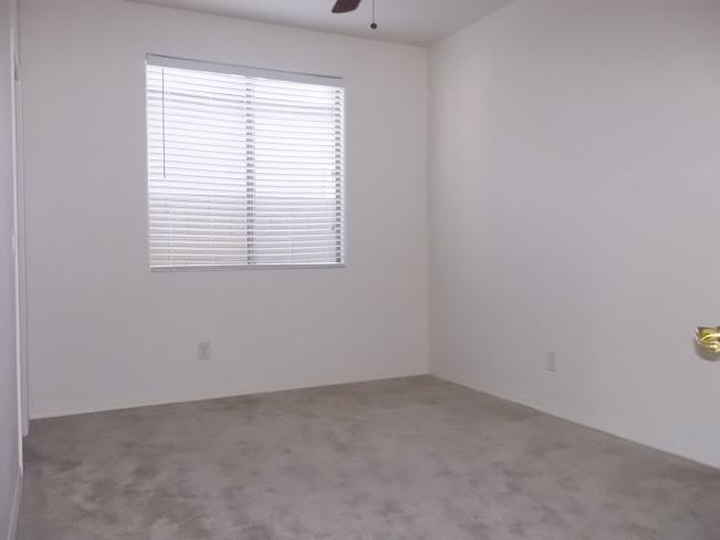 5633 W Carson RD 5633 W_10022014