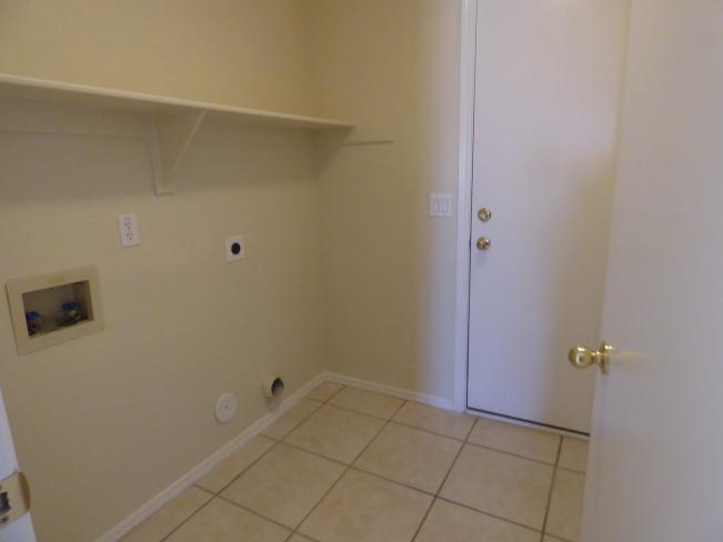 1212 W Oriole WAY P1030742_11252016