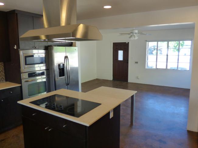 307 E Verde Ln P1180136_11102023