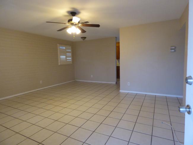 3143 W San Miguel AVE P1020214_01222016 3143 W San Miguel AVE P1020214_01222016