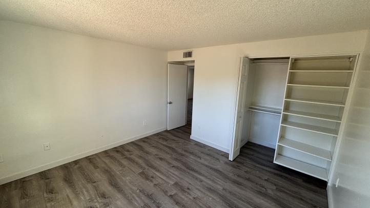 3510 E Ludlow Dr IMG_4314_10142026